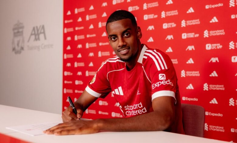 Alexander Isak Liverpool Transfer News